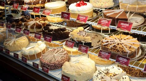 how many cheesecake factory are there in the world